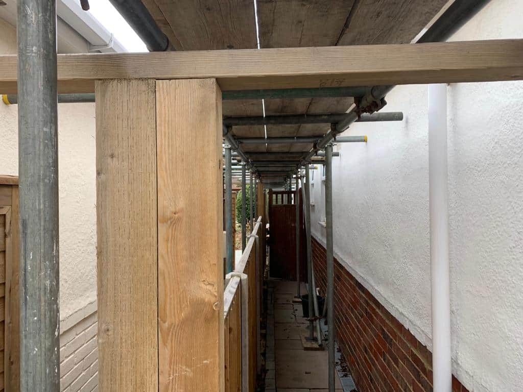 Single lift scaffolding, Clarence Drive, West Sussex, BN16